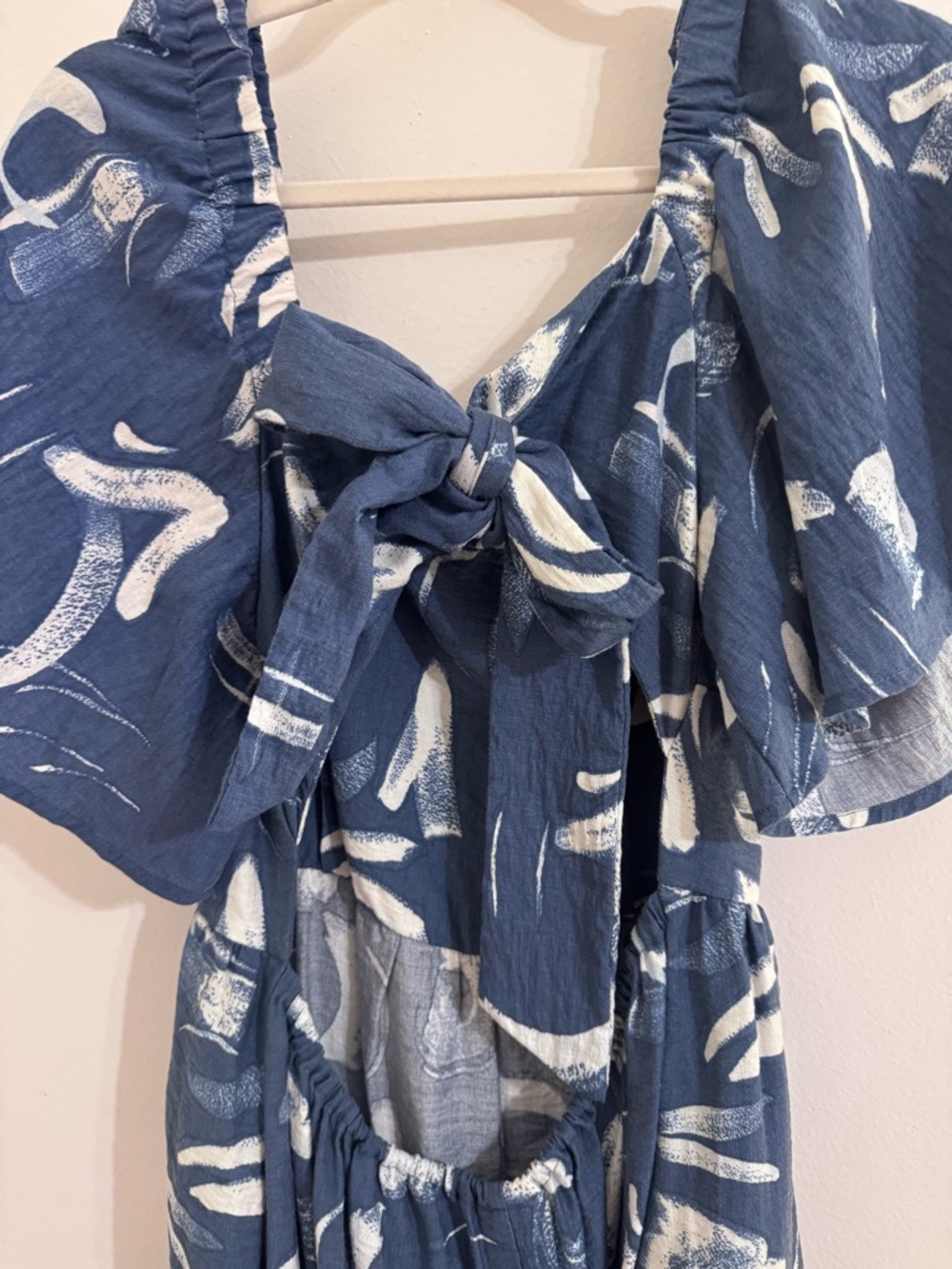 Blue Abstract Print Tie-Back Midi Dress - Picture 6 of 10